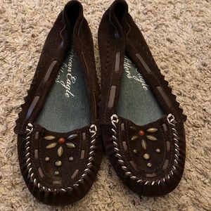 American Eagle slip on flats